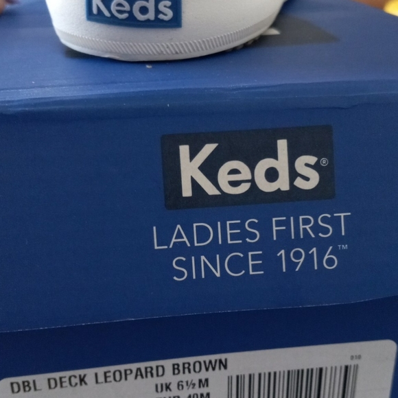 Shoes - Picture 2 of 3